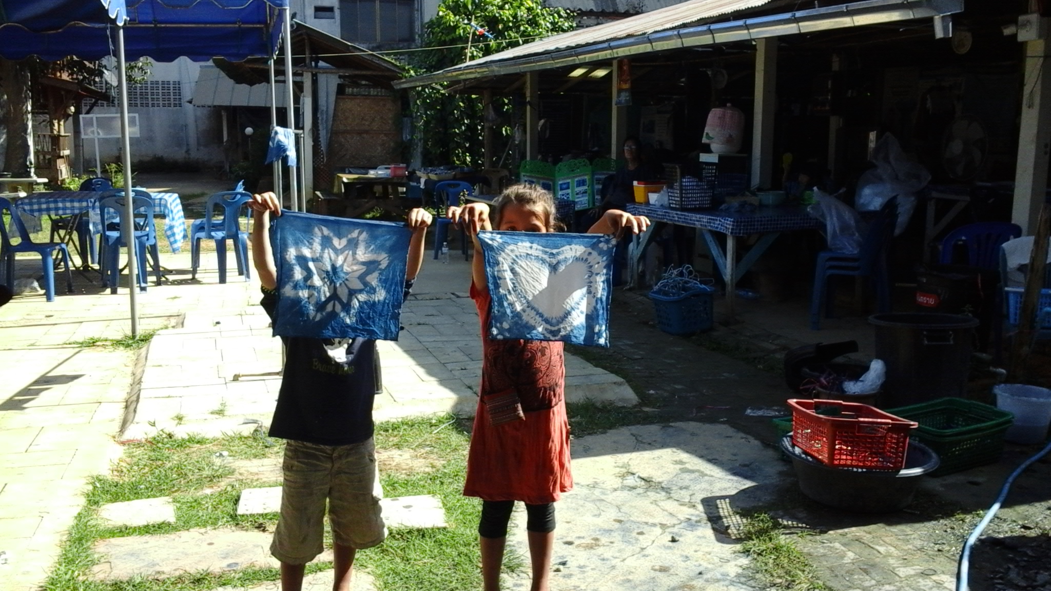 indigo  à Phrae avec les enfants