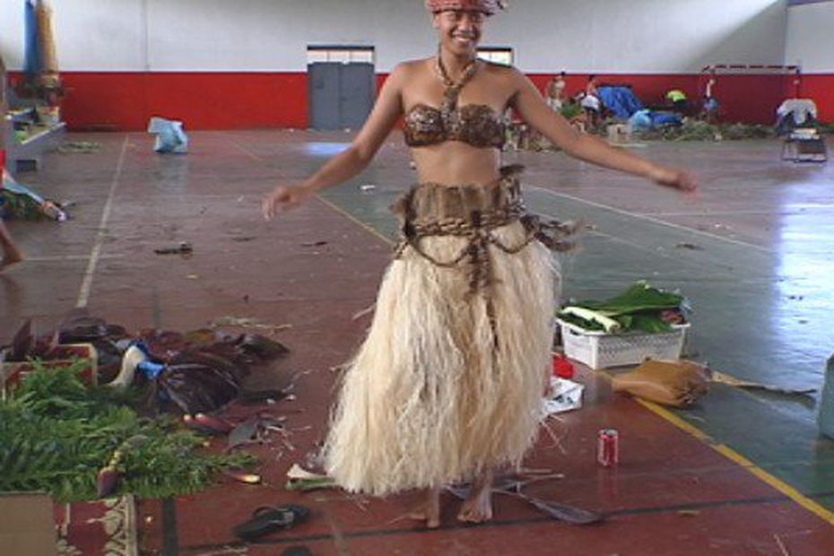 Annexe 5d94e38c3b770_2015-07-08_184351_tahitienne-costume.jpg